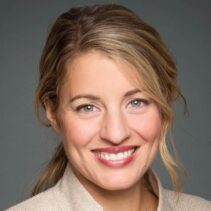 MELANIE JOLY FM